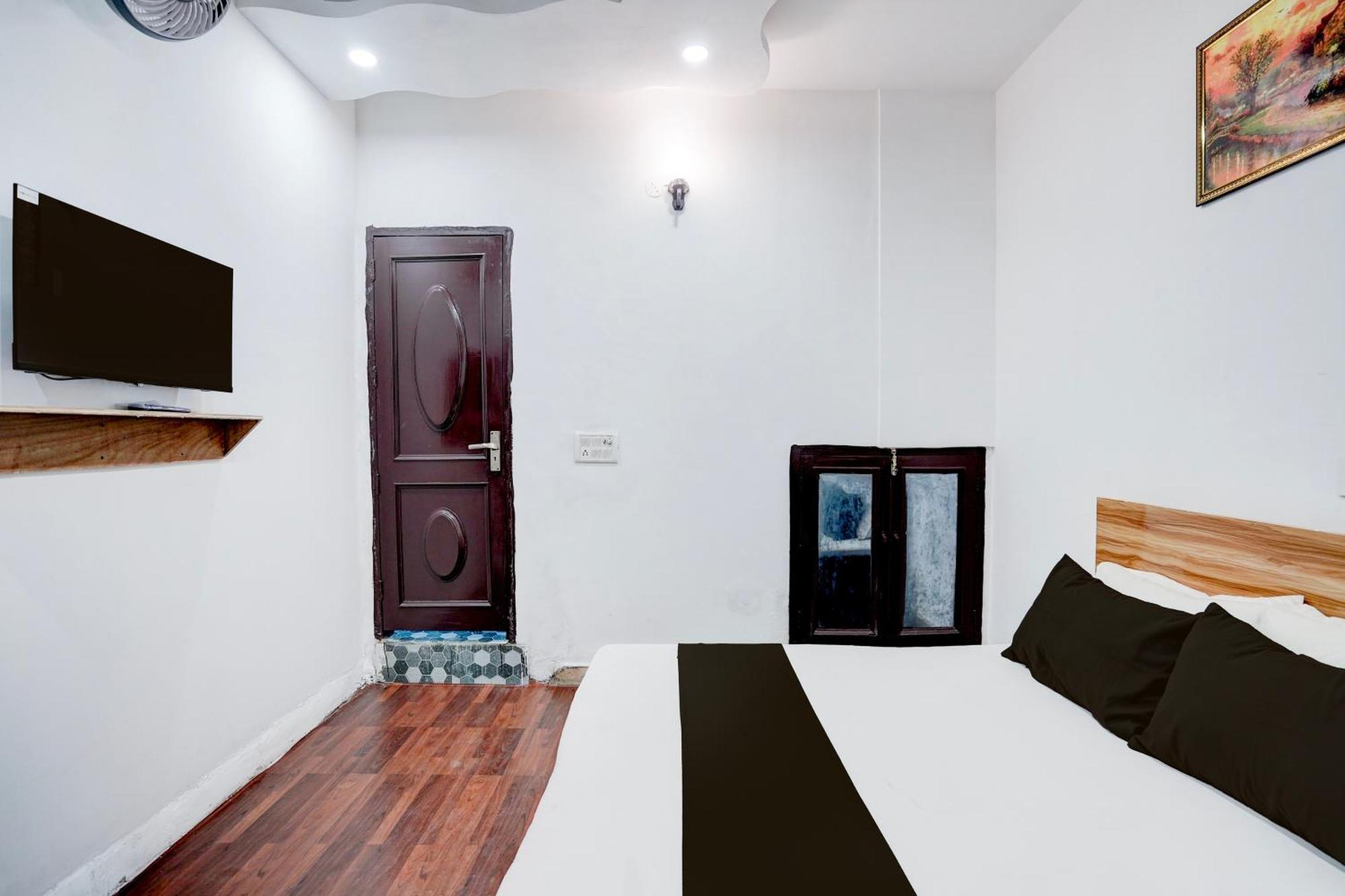 Hotel O Le Empire Stay House New Delhi Exterior foto